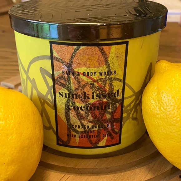 Bath & Body Works Sun-Kissed Coconut Candle